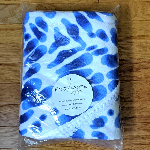 Beach Enchante NWT Indigo Turkish Round Fringe Beach Towel - Picture 2 of 7